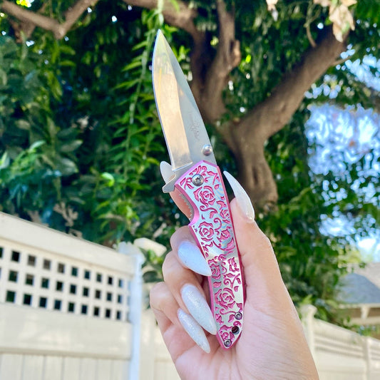 Femme Fatale Engraved Knife